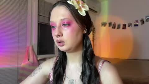 Snapshot of jenny_cox_love chatting on 08-02-26, 07:01 Jennifer Jenny Darling online show from 08-02-26, 07:01
