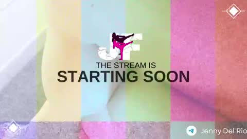 Snapshot of jenny_fighterfeet chatting on 05-11-26, 01:06 Jenny online show from 05-11-26, 01:06