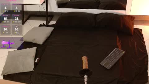 Snapshot of jenny_golden1 chatting on 09-16-25, 01:34 Jenny  online show from 09-16-25, 01:34