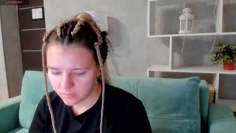 Jenny online show from 10-31-25, 01:06