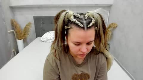 Jenny online show from 02-20-26, 01:13