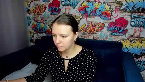 Jenny online show from 06-15-26, 09:22