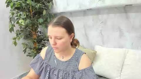 Jenny online show from 06-16-26, 09:23