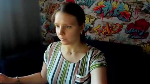 Jenny online show from 06-17-26, 09:23