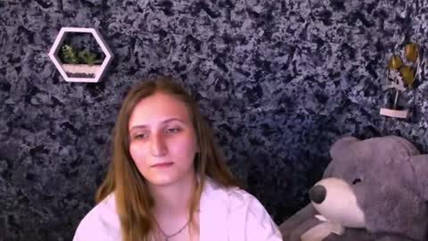 jenny_smille_ online show from 05-22-26, 08:10