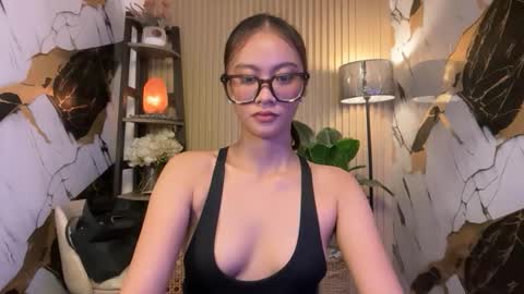 Snapshot of jenny_sweetgirlx chatting on 06-07-26, 06:17 jenny_sweetgirlx online show from 06-07-26, 06:17