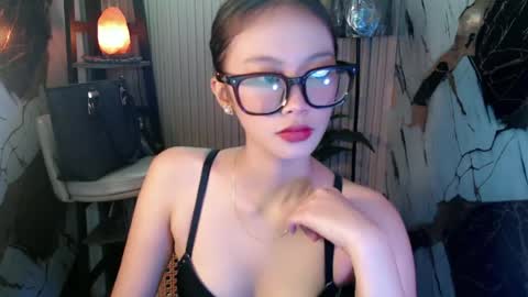 Snapshot of jenny_sweetgirlx chatting on 06-22-26, 04:53 jenny_sweetgirlx online show from 06-22-26, 04:53