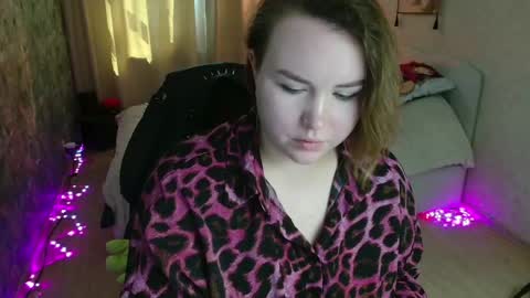 Snapshot of jennyattal chatting on 04-29-26, 07:12 Jenny online show from 04-29-26, 07:12