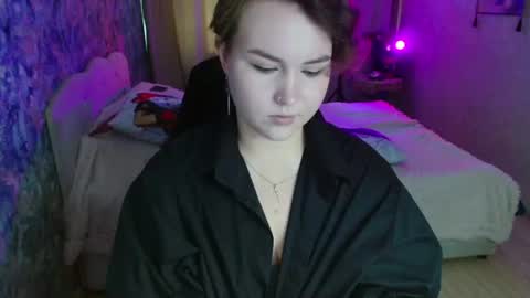 Snapshot of jennyattal chatting on 07-23-26, 08:23 Jenny online show from 07-23-26, 08:23
