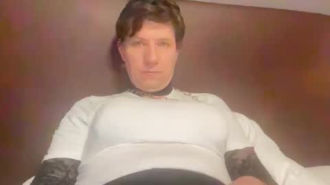 Snapshot of jennygrlx chatting on 01-11-26, 05:29 jennygrlx online show from 01-11-26, 05:29