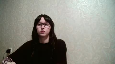 JennyOlset online show from 06-24-26, 11:42