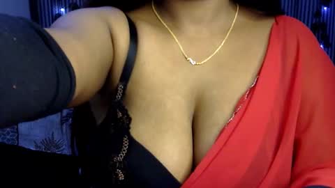 Snapshot of jennysinghaniya chatting on 12-26-24, 12:49 jenny online show from 12-26-24, 12:49