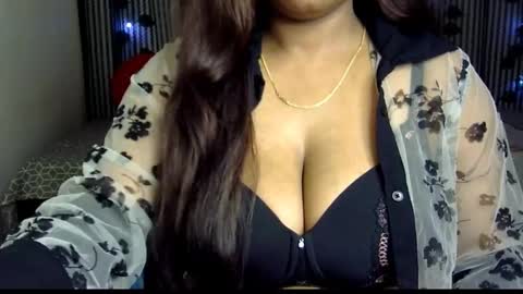 Snapshot of jennysinghaniya chatting on 03-05-25, 10:00 jenny online show from 03-05-25, 10:00