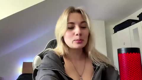 Sonya online show from 07-24-26, 11:41
