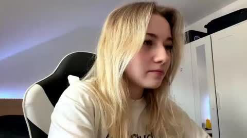 Sonya online show from 07-28-26, 11:28