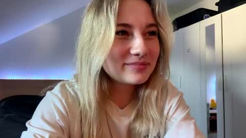 Sonya online show from 07-28-26, 03:21