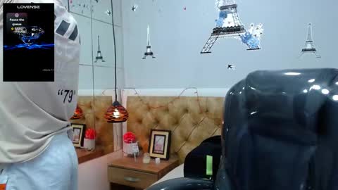 Snapshot of jeremias_1 chatting on 02-15-25, 06:33 JEREMIAS online show from 02-15-25, 06:33