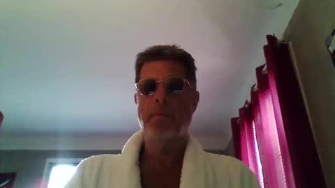 Snapshot of jerflor chatting on 04-28-26, 04:23 jerflor online show from 04-28-26, 04:23