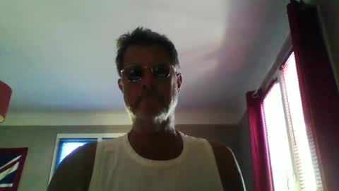 Snapshot of jerflor chatting on 06-14-26, 04:09 jerflor online show from 06-14-26, 04:09