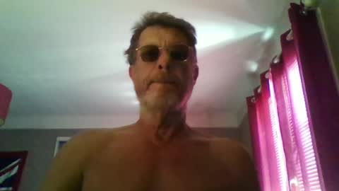 Snapshot of jerflor chatting on 06-27-26, 12:55 jerflor online show from 06-27-26, 12:55