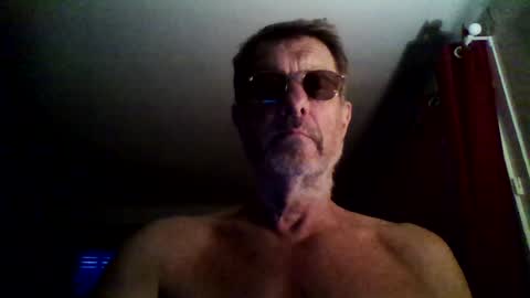 Snapshot of jerflor chatting on 07-18-26, 04:00 jerflor online show from 07-18-26, 04:00