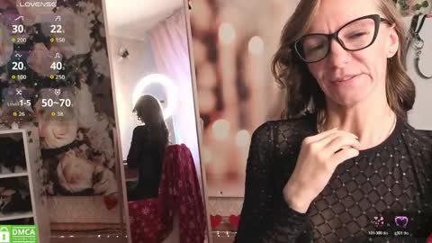 jesica_moon_peachyy online show from 05-17-26, 03:15