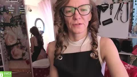 jesica_moon_peachyy online show from 05-19-26, 04:19