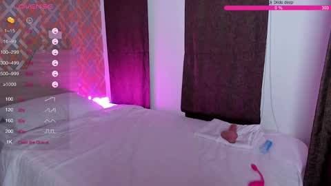 SakuraMio online show from 12-09-24, 02:39