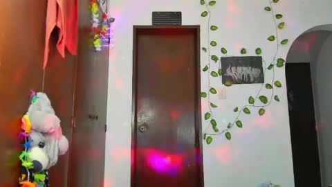 Snapshot of jess_sweett chatting on 05-20-26, 07:31 Jessica online show from 05-20-26, 07:31