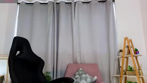 bella  adams online show from 02-21-25, 03:10