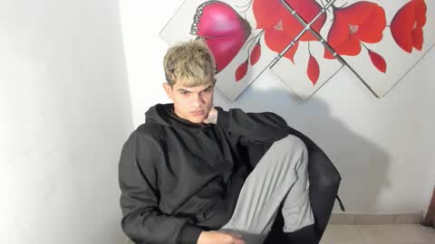 jesshot_bigcock online show from 01-13-26, 05:13