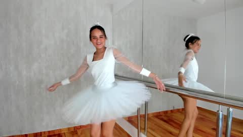 Jess online show from 01-24-25, 07:07