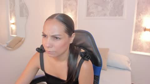 jessica_taylor_22 online show from 06-16-26, 07:16