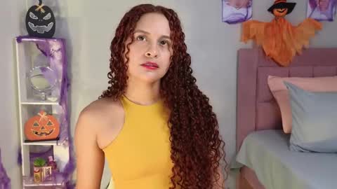 Snapshot of jessica_tom_ chatting on 10-31-25, 05:14 Jessica online show from 10-31-25, 05:14