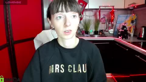 Snapshot of jessicaforris chatting on 12-14-25, 07:58 jessicaforris online show from 12-14-25, 07:58