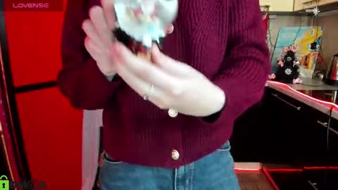 Snapshot of jessicaforris chatting on 12-16-25, 08:08 jessicaforris online show from 12-16-25, 08:08