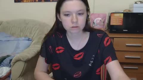 jessicaholland1 online show from 05-31-26, 06:09