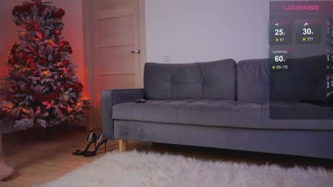 Snapshot of jessicallo chatting on 12-30-24, 11:48 Jess online show from 12-30-24, 11:48