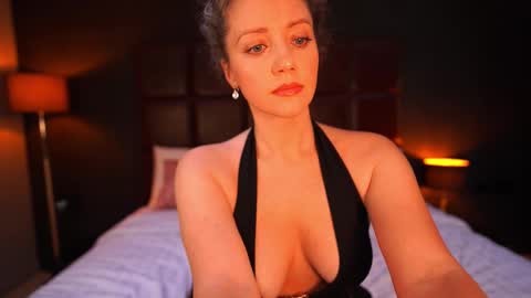 Snapshot of jessideen chatting on 11-22-25, 04:00 Jessica online show from 11-22-25, 04:00