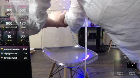 Snapshot of jessiemays chatting on 03-10-25, 01:23 Jess online show from 03-10-25, 01:23