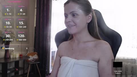 Jess online show from 06-06-26, 01:49