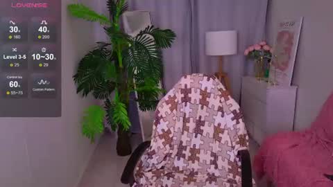 Jessi online show from 06-17-26, 01:56