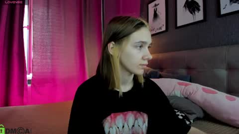 Jessie online show from 07-18-26, 09:24