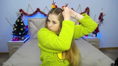 Jess online show from 12-23-24, 07:17