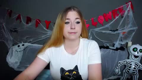 Jess online show from 10-27-25, 07:23