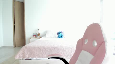    online show from 12-22-24, 03:44