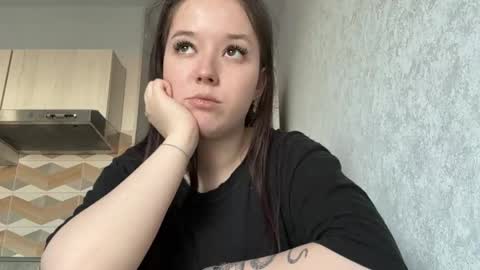 Emily online show from 05-02-26, 12:54