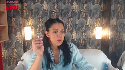 Snapshot of jessthewicked chatting on 12-18-24, 05:21 JessTheWicked online show from 12-18-24, 05:21