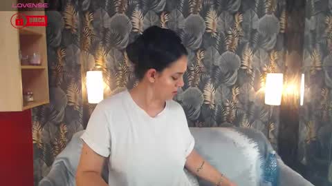 Snapshot of jessthewicked chatting on 02-03-25, 09:39 JessTheWicked online show from 02-03-25, 09:39