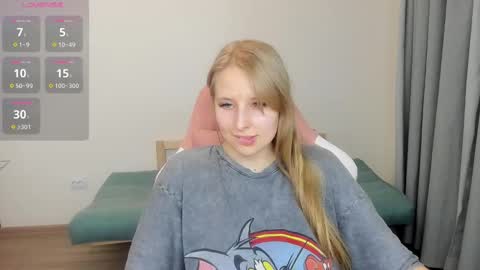 Snapshot of jessy_comely chatting on 03-09-25, 09:14 Jessy online show from 03-09-25, 09:14